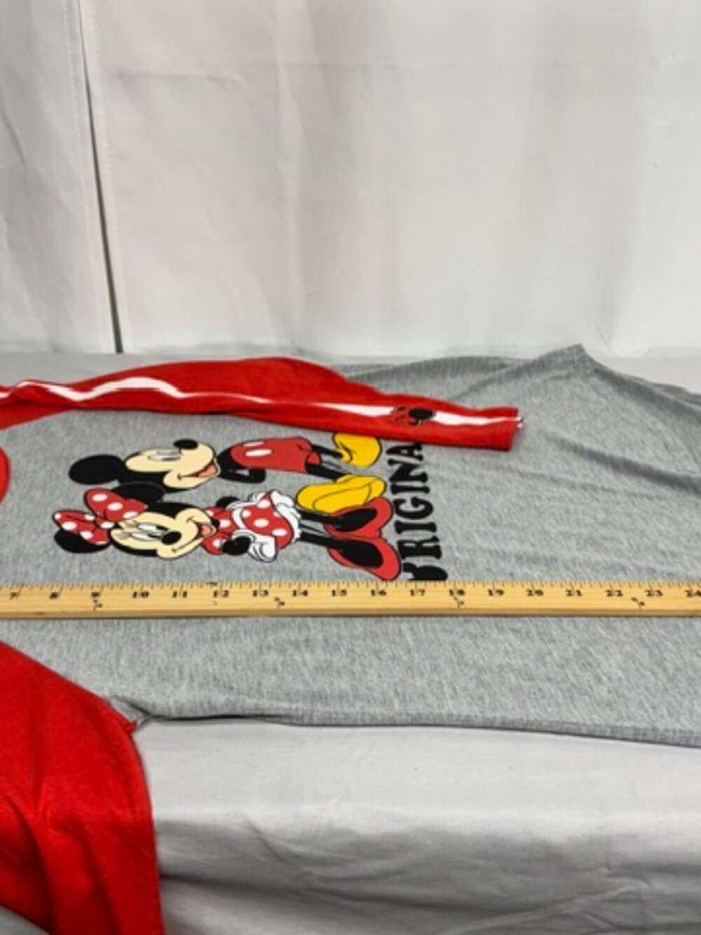 Women’s Disney Mickey Mouse and Minnie Mouse Baseball Tee.  ¾ length sleeves, si - Picture 6 of 7